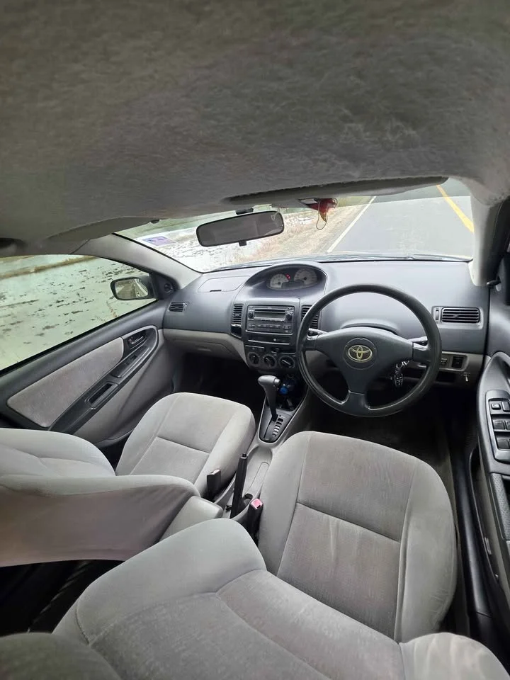 2004 Toyota Vios I 2