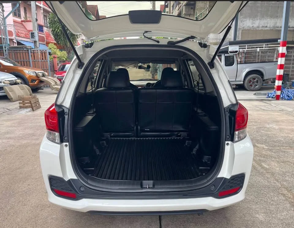 2015 Honda Mobilio II 3