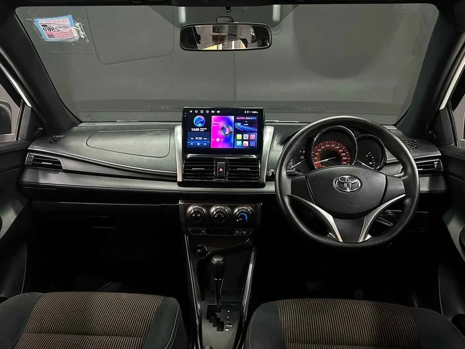 2015 Toyota Yaris III 3