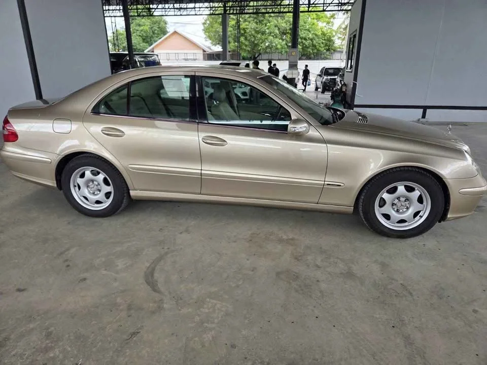 2004 Benz E-Class W211 3