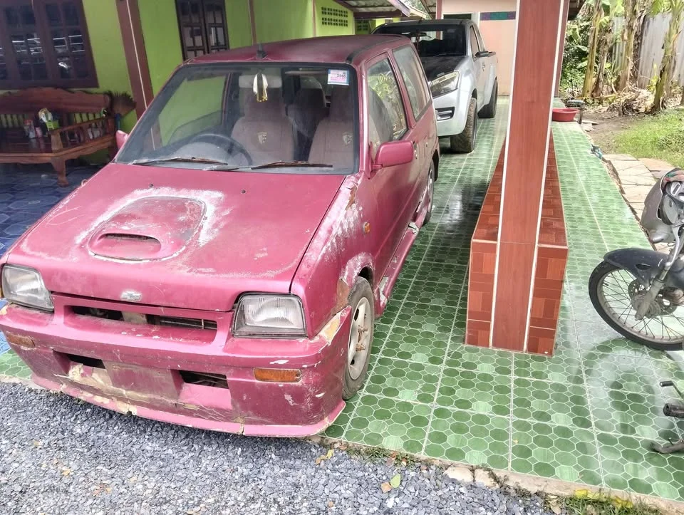 1998 Daihatsu Mira L200 2