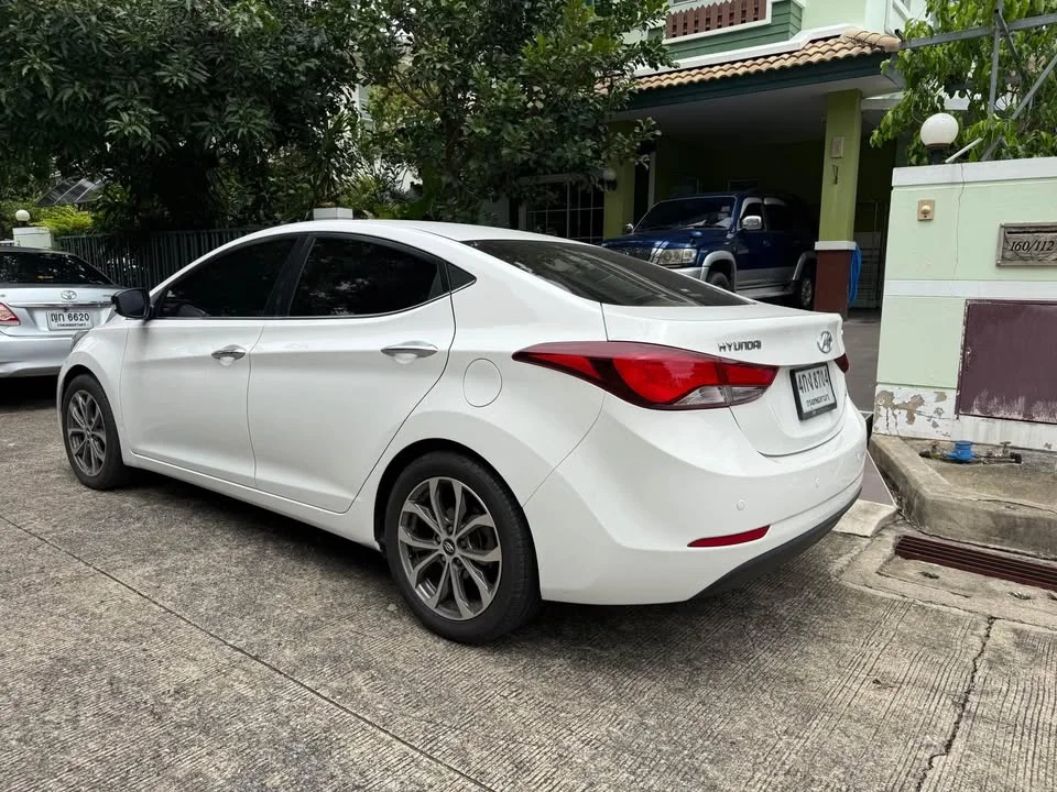 2014 Hyundai Elantra V 3