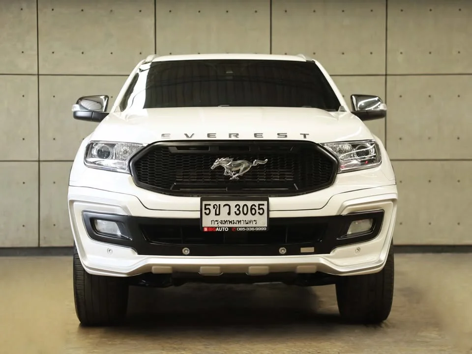 2019 Ford Everest II 2