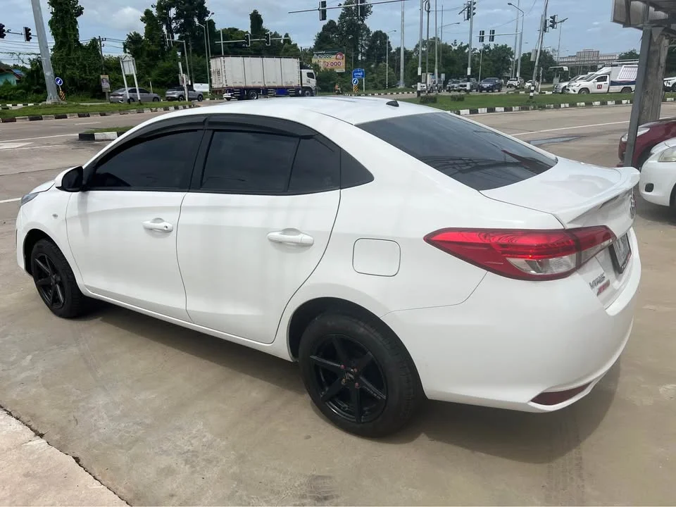 2018 Toyota Yaris ATIV III 3
