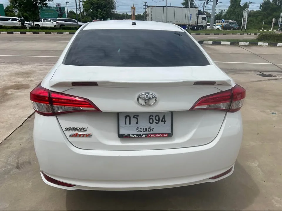 2018 Toyota Yaris ATIV III 2