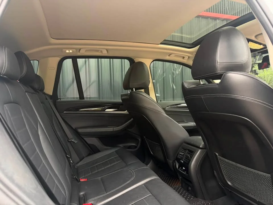 2017 BMW X3 G01, G08 3