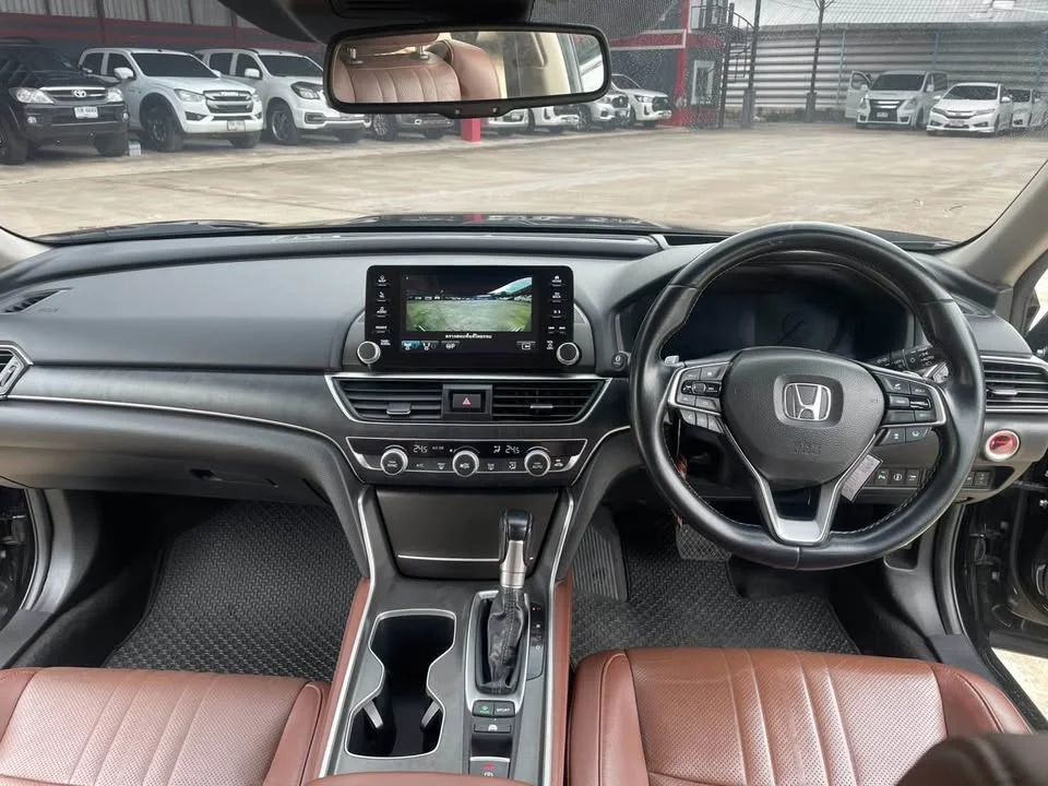 2019 Honda Accord X 2