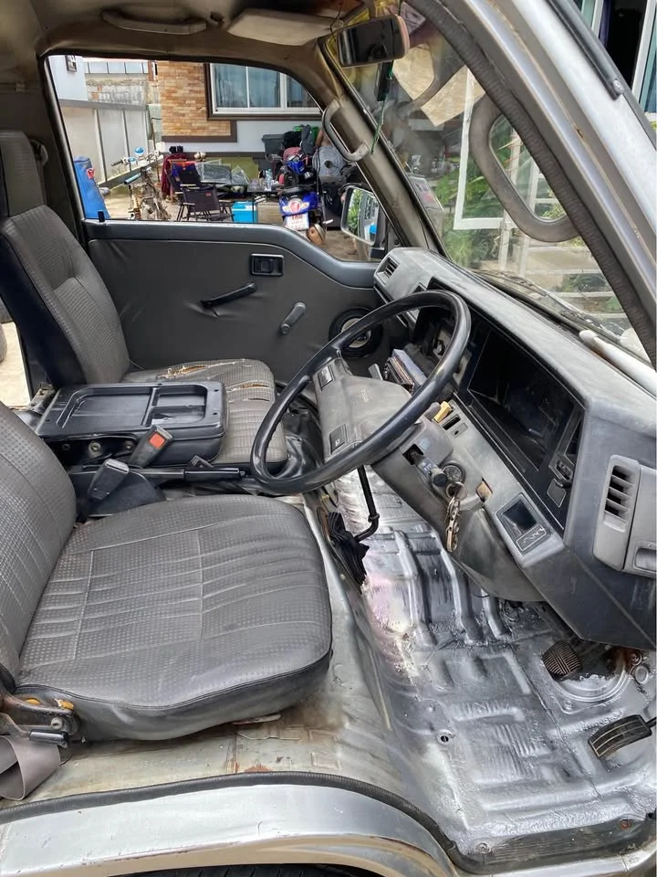 1998 Nissan Urvan IV (E24) 3