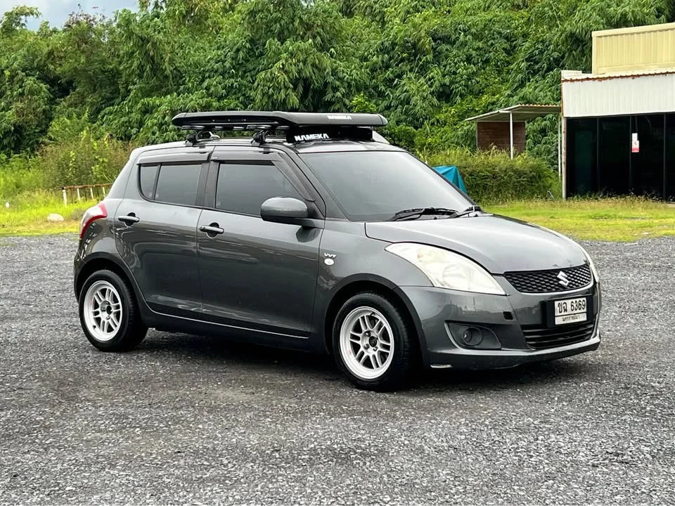 2014 Suzuki Swift II 2