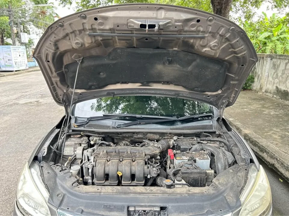 2012 Nissan Sylphy III (B17) 2