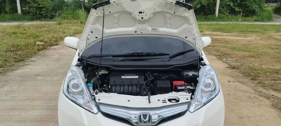 2014 Honda Jazz II 2