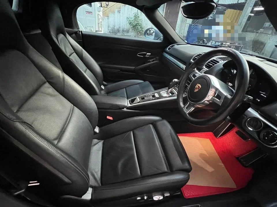 2014 Porsche Boxster and Cayman III 3