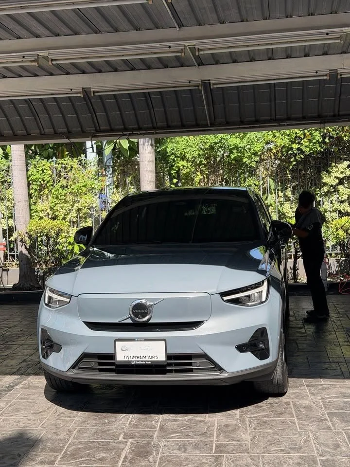 2024 Volvo XC40 3