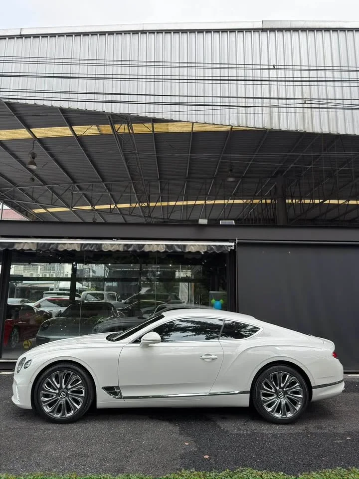 2022 Bentley Continental GT, GTC III 3