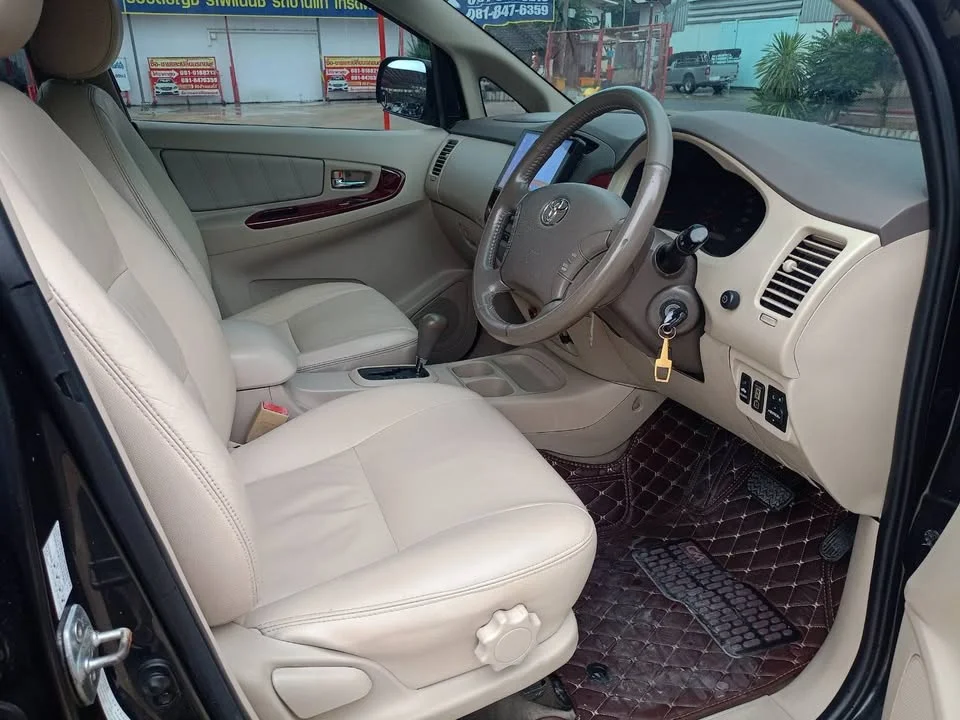 2006 Toyota Innova I 3