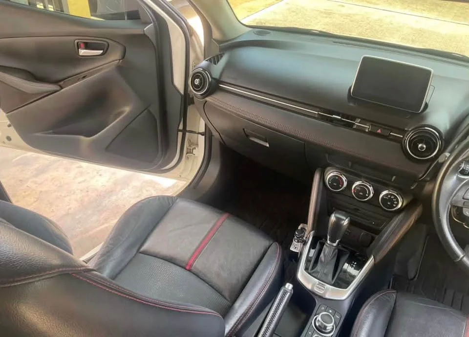2016 Mazda 2 III 2