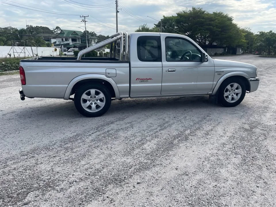 2005 Mazda 2500 Fighter V 3