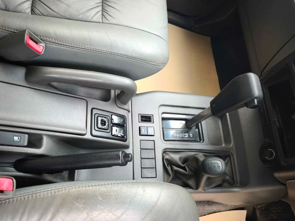 Isuzu Trooper II 2