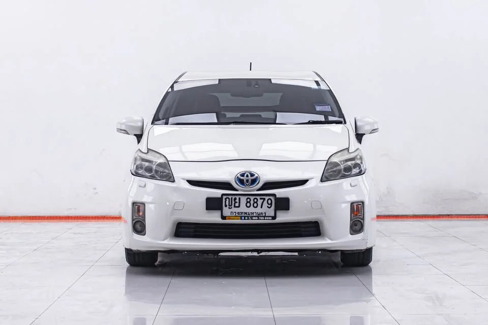 2011 Toyota Prius III 3