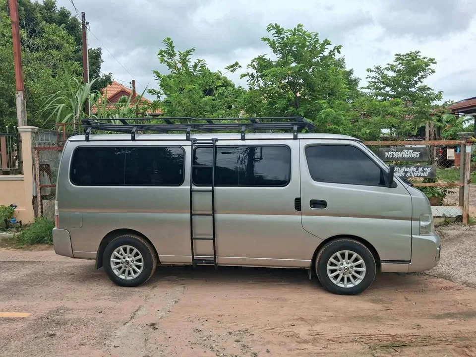 2004 Nissan Urvan V (E25) 2