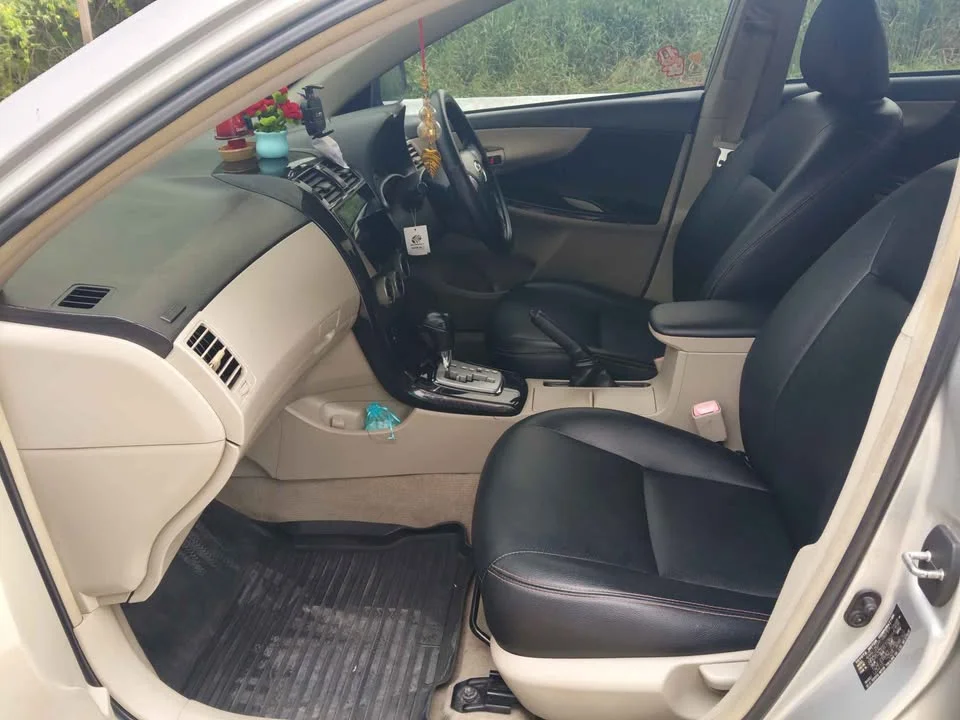 2012 Toyota Corolla Altis X (E140) 2