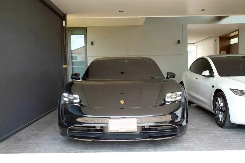2023 Porsche Taycan 9J1 3