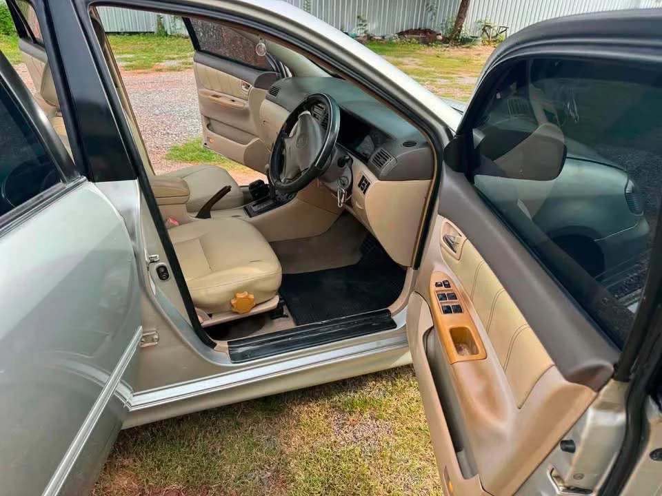 2003 Toyota Corolla Altis IX (E120) 2