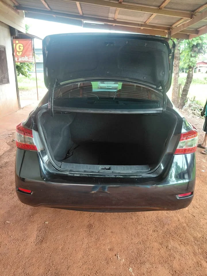 2012 Nissan Sylphy III (B17) 2