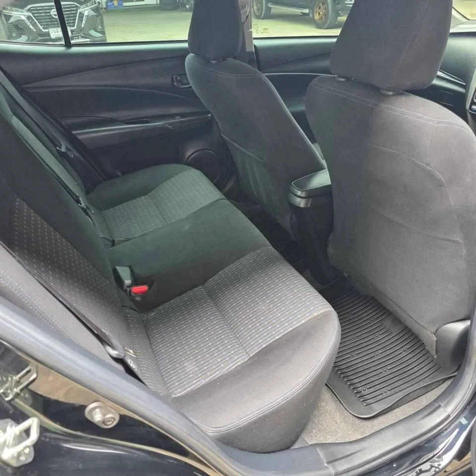 2017 Toyota Yaris ATIV III 2