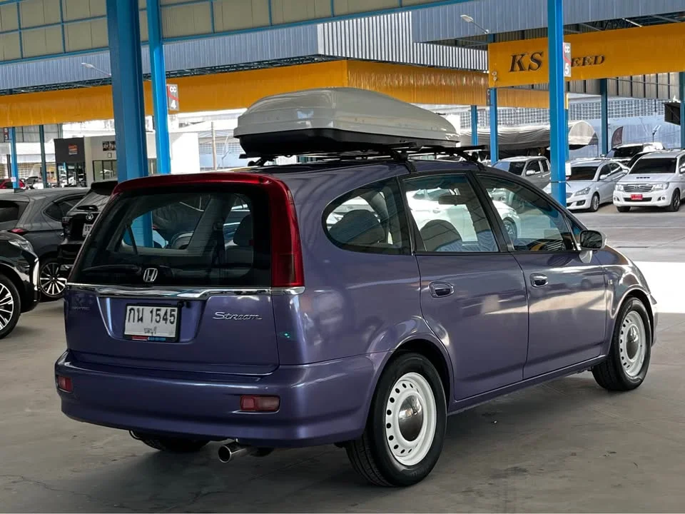 2003 Honda Stream I 3