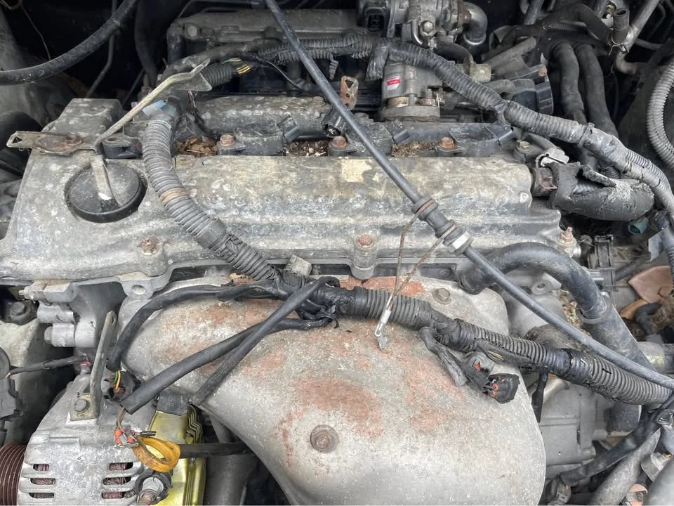2005 Toyota Voxy I 2