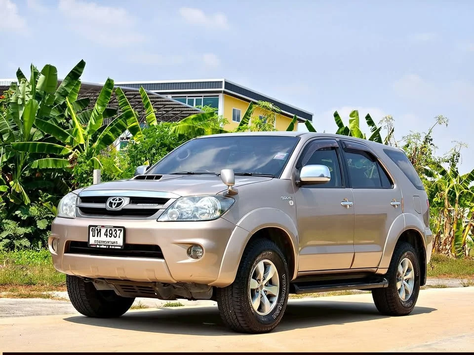 2007 Toyota Fortuner I 3