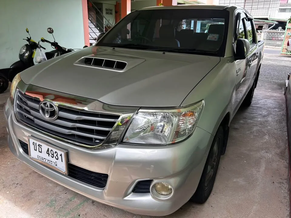 2012 Toyota Hilux VII 3