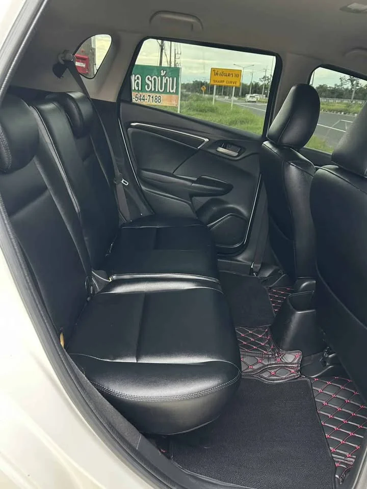 2020 Honda Jazz III 2