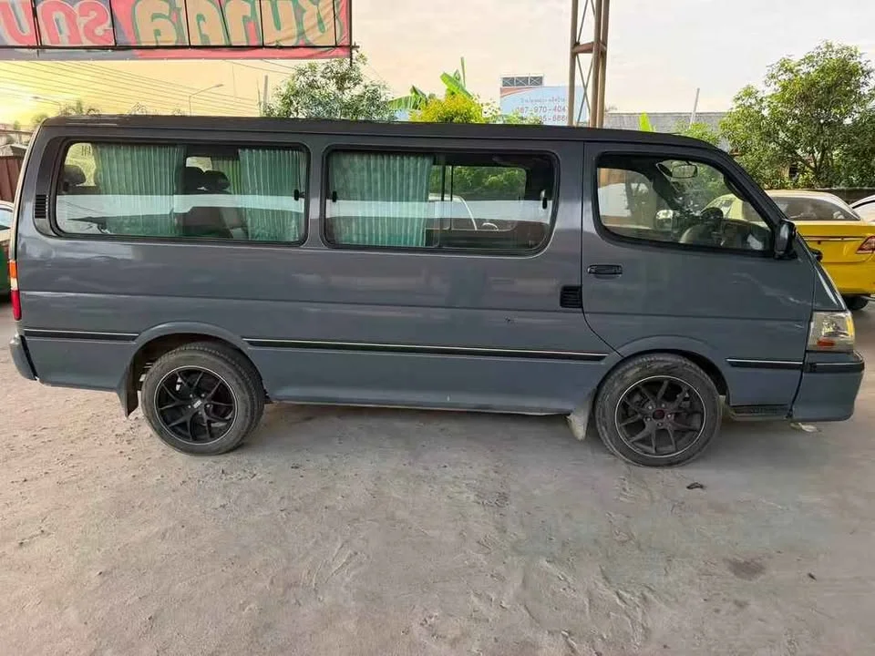 2000 Toyota Commuter IV (H100) 3
