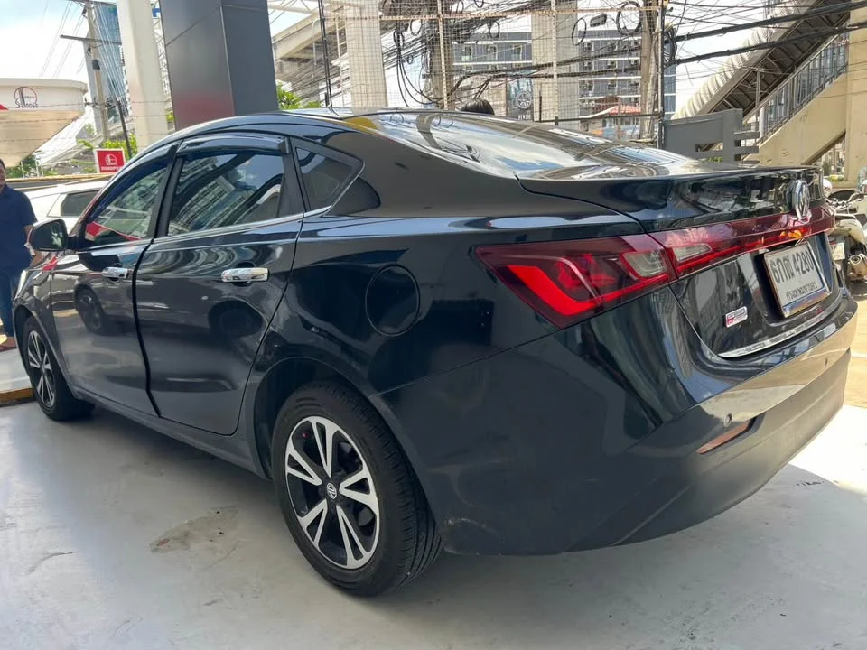 2017 MG 5 I  3