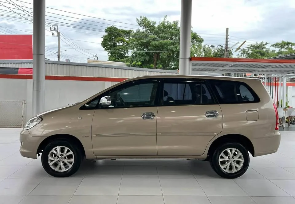 2007 Toyota Innova I 2