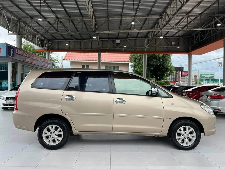 2007 Toyota Innova I 3