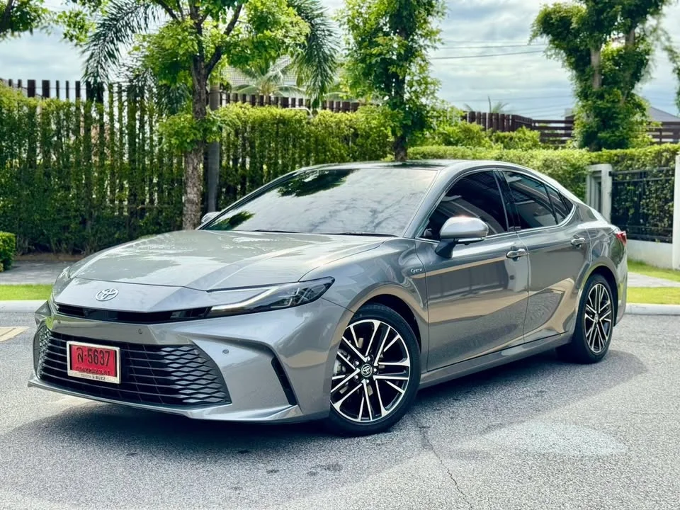 2026 Toyota Camry VIII (XV70) 3