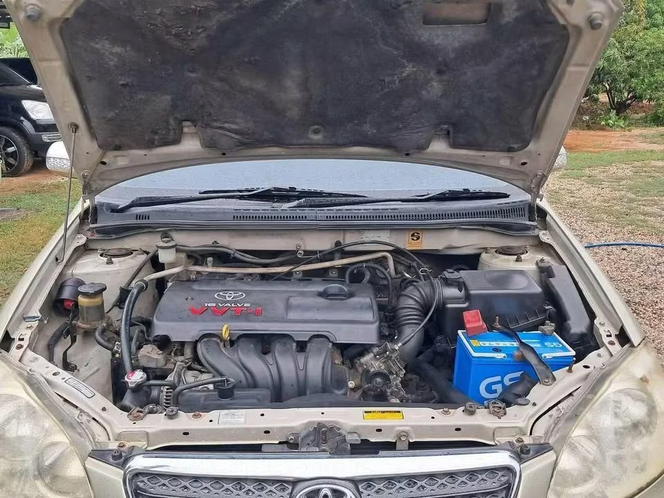2004 Toyota Corolla Altis IX (E120) 3