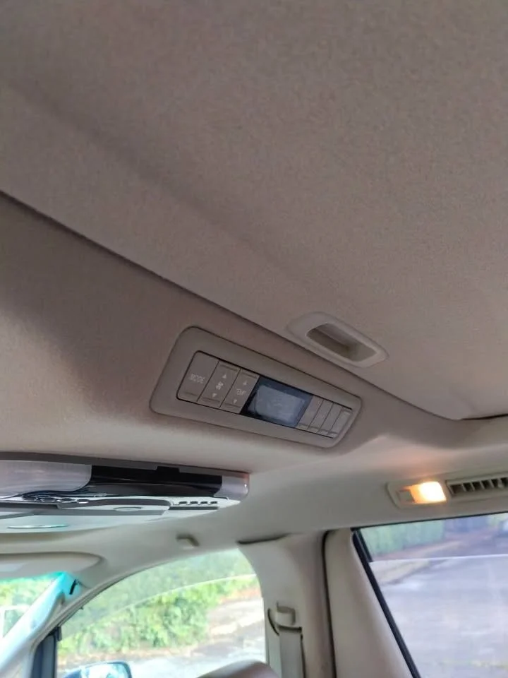 Toyota Alphard, Vellfire I (AH10) 2