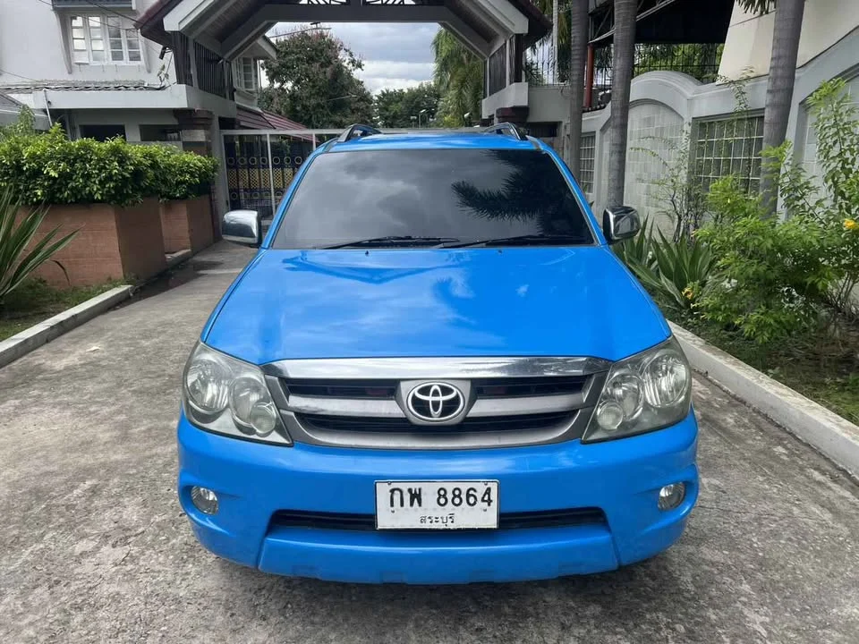 2005 Toyota Fortuner I 2