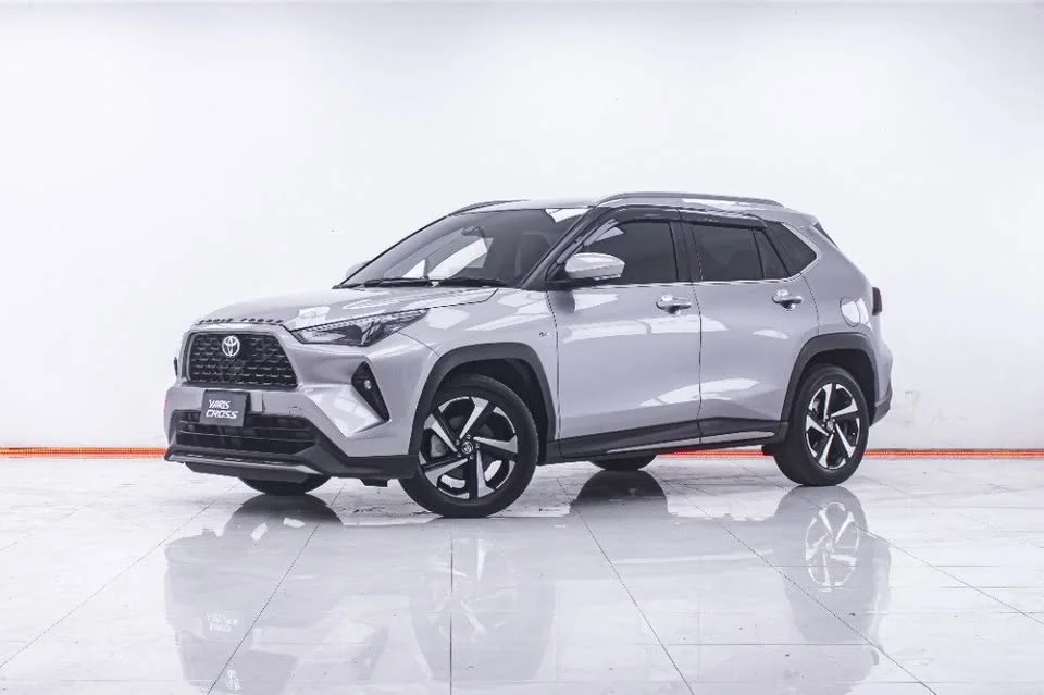 2025 Toyota Yaris Cross AC200 2