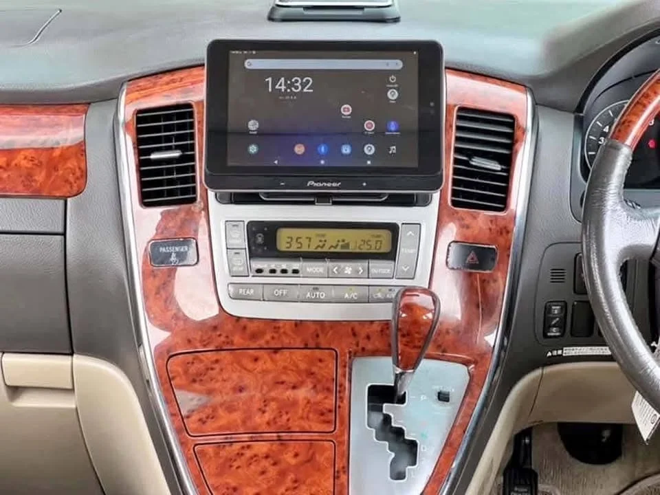 2005 Toyota Alphard, Vellfire I (AH10) 2