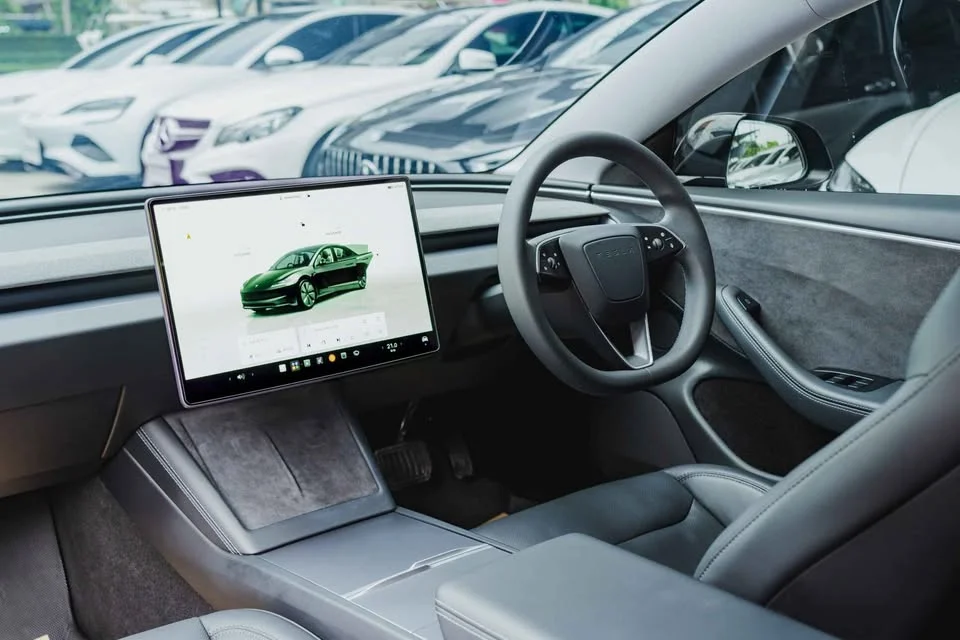 2025 Tesla Model 3 3