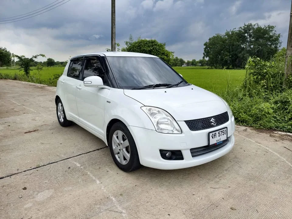 2011 Suzuki Swift I 2