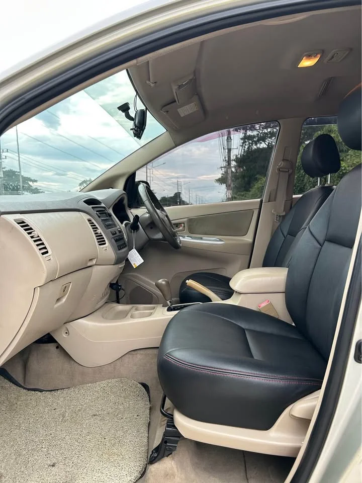 2008 Toyota Innova I 3