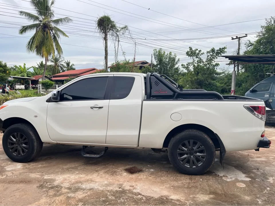 2013 Mazda BT-Series II 3
