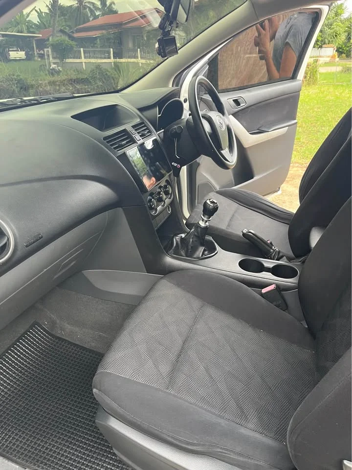 2013 Mazda BT-Series II 2