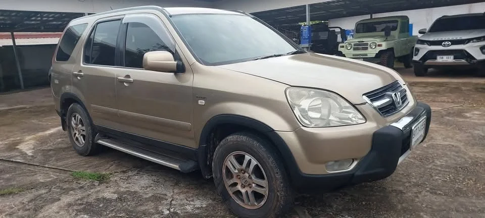 2004 Honda CR-V II 3